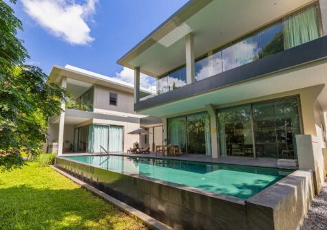 Luxurious tropical home in Layan Beach