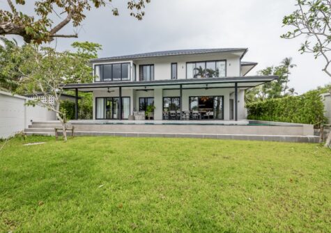 Contemporary 4-Bedroom Villa with Expansive Garden near East Coast Phuket